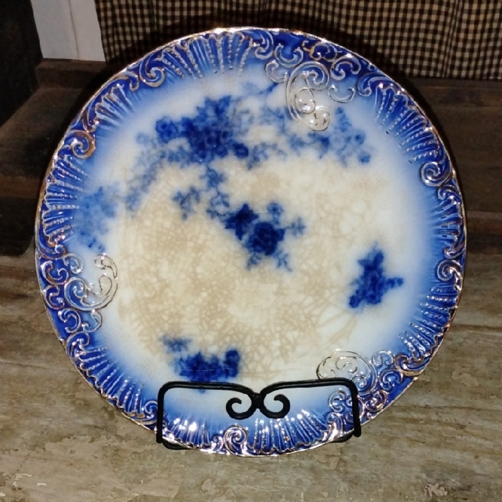 La Belle Blue and Cream Ceramic Plate